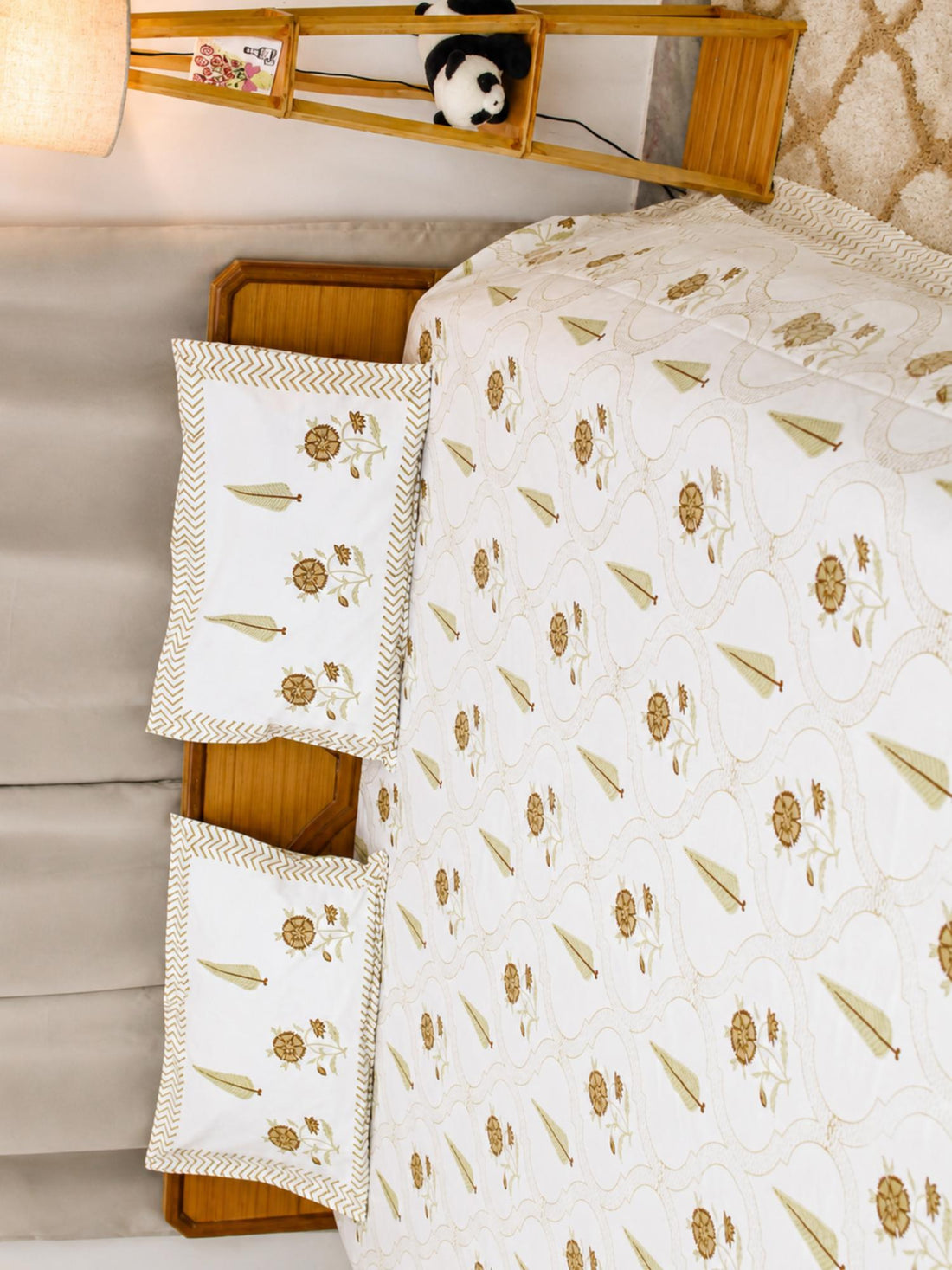 Gulkaar Bedsheet