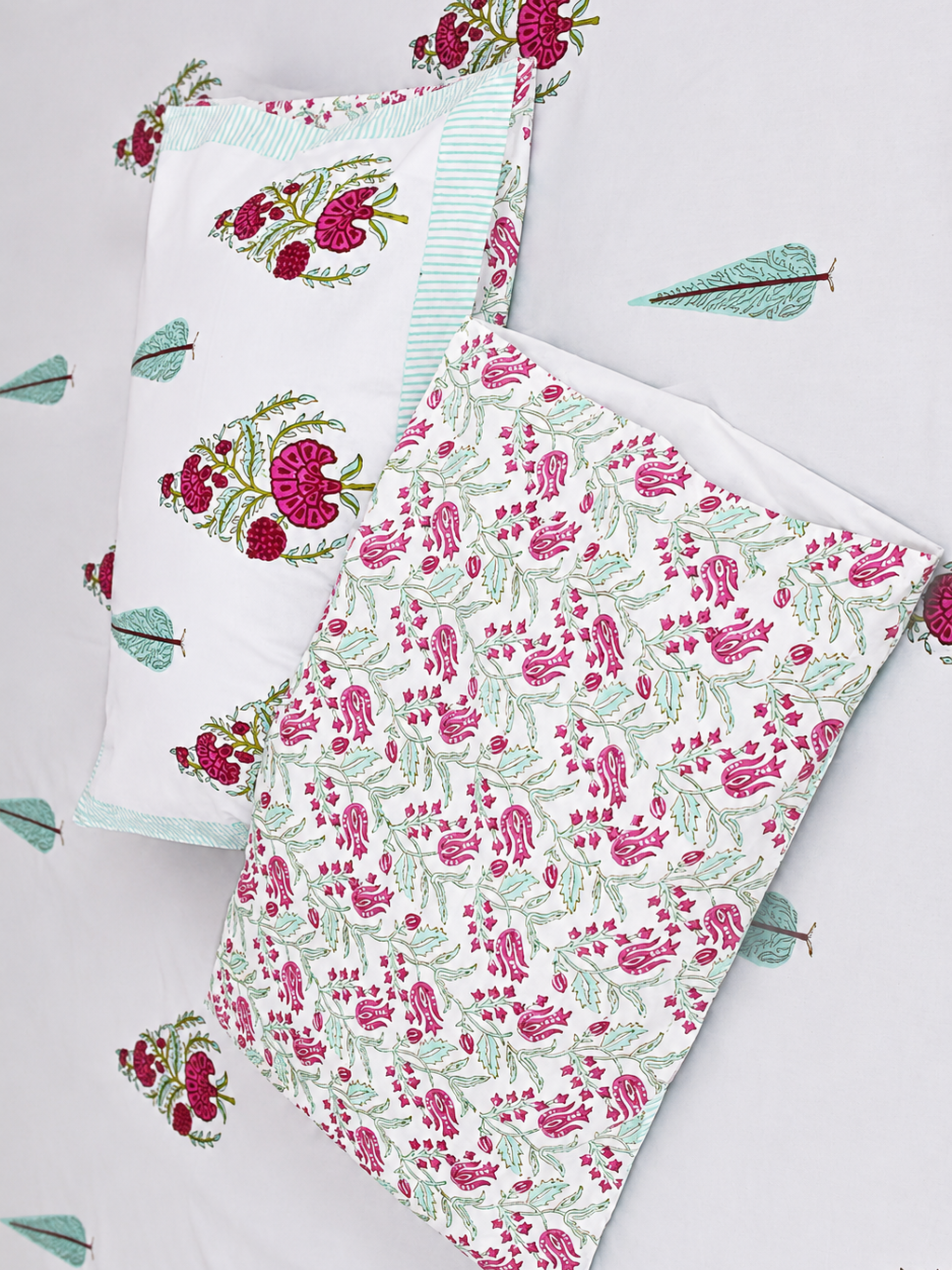 Petlora Bedsheets