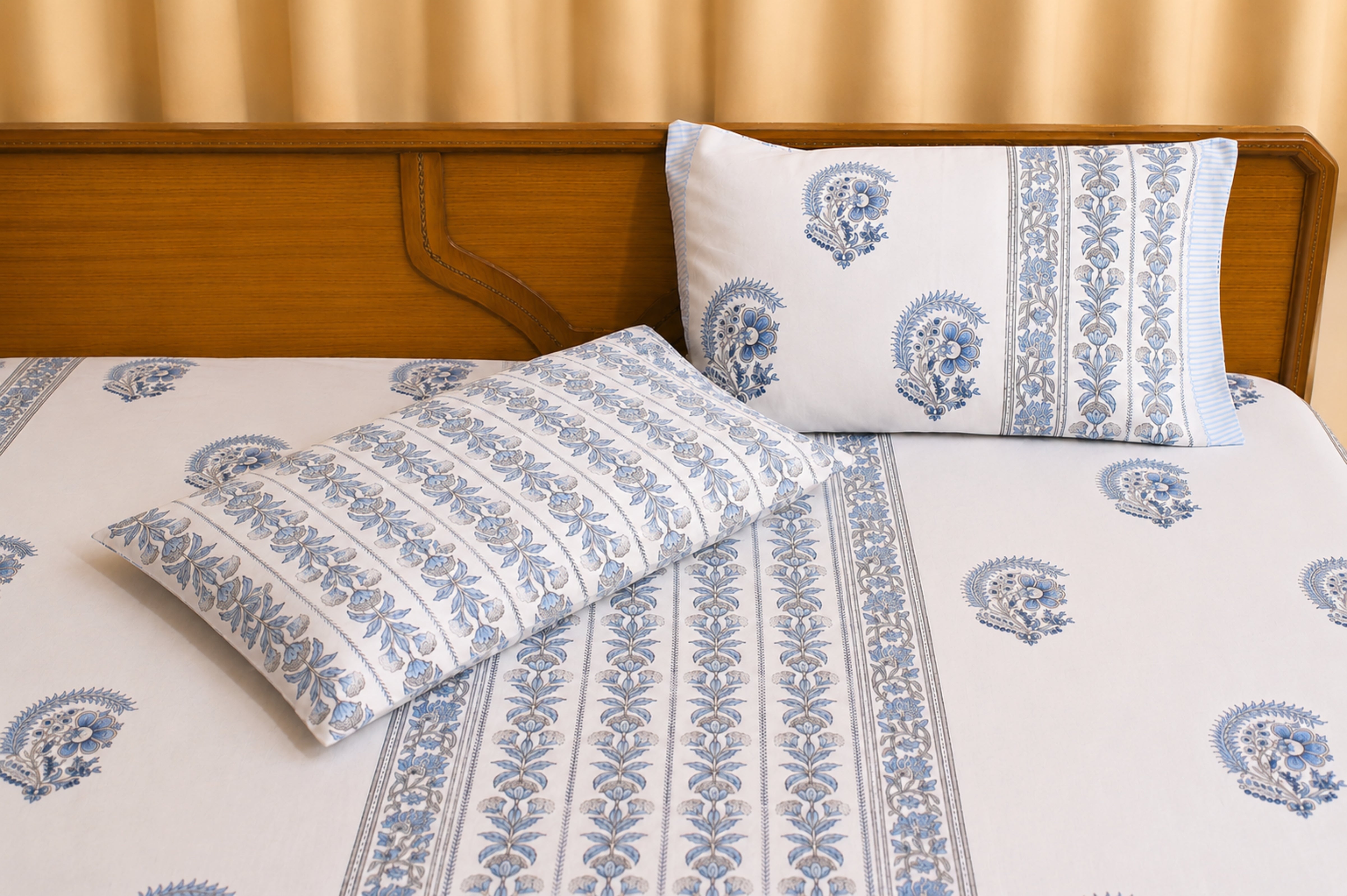 Neel Vatika Percale Cotton Bedsheet