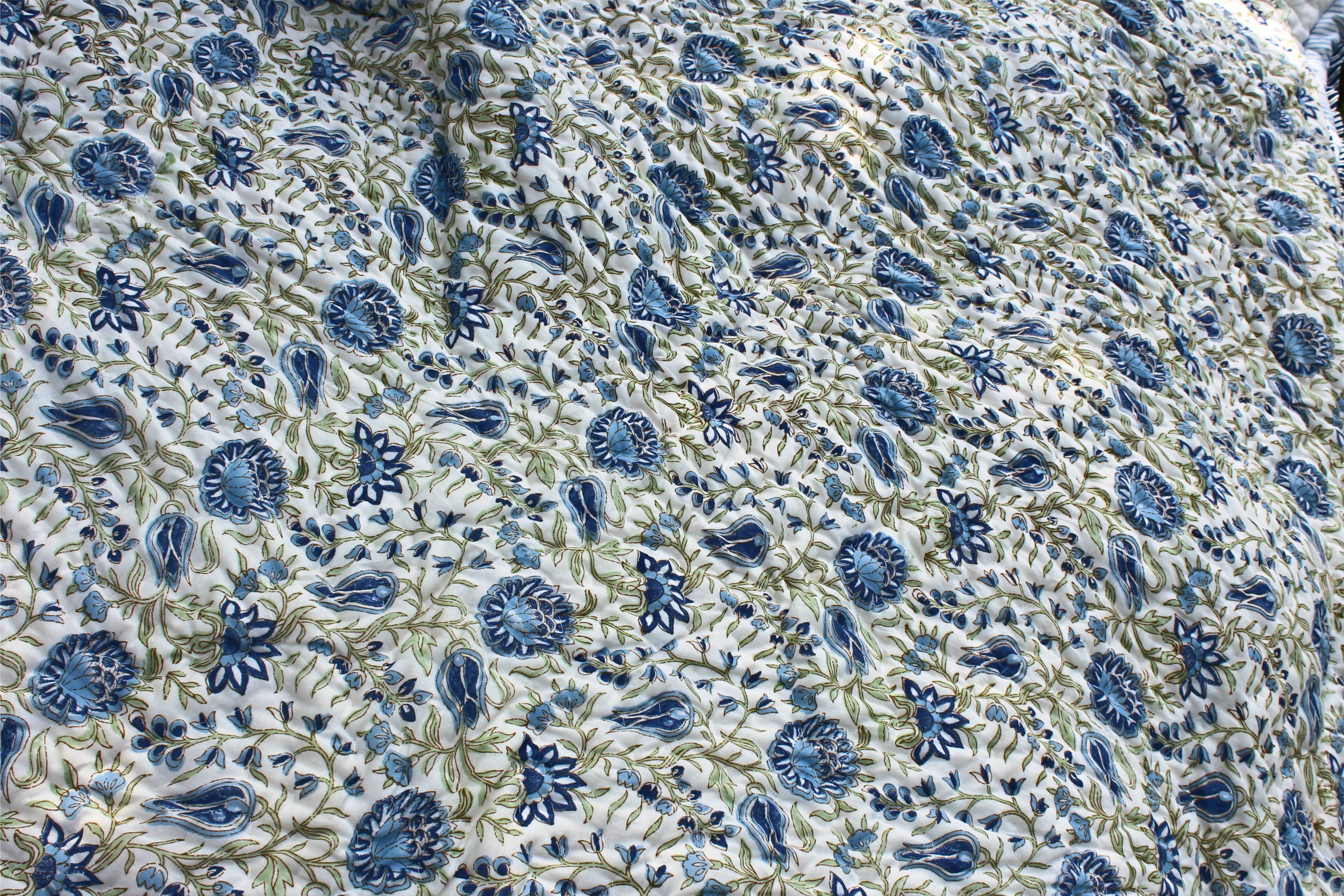 Organic Mulmul Cotton Quilt - Neel Vatika